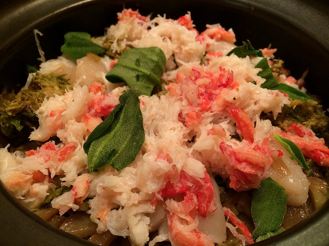 【定期訪問】春を感じる丁寧なお料理と日本酒、そして〆は絶品蟹とふきのとうの土鍋ご飯。＠新橋堤