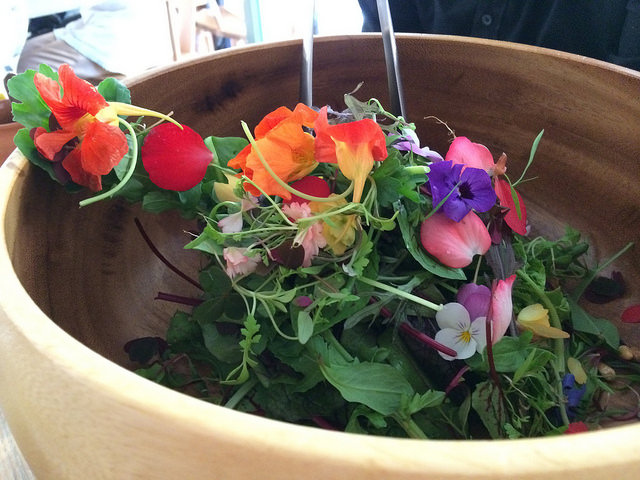 華やかさと繊細さが共存。野菜が主役のランチコースは身体にも心にも優しい癒しの料理。＠レストラン アニス（初台）