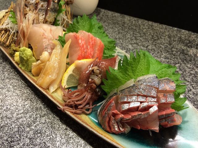 築地卸の息子さんが営む小さな和食屋さん。小粋なおばんさいと日本酒が揃うのんべえ女子もうれしいお店。＠銀座魚勝