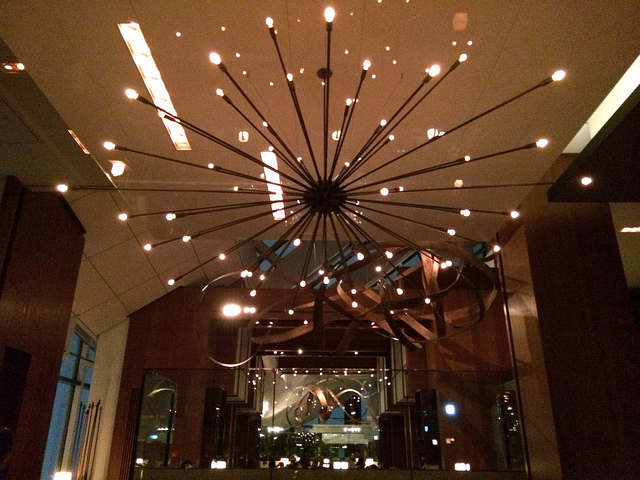 シェアスタイルディナーの前に。アペリティフでウエルカム！＠アンダーズ タヴァン（ANDAZ TAVERN）虎ノ門