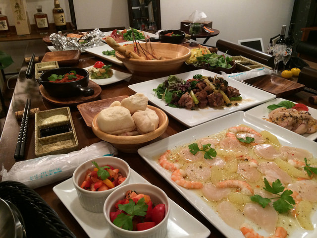 2Fに秘密のお部屋が！お店メニューで家のみの雰囲気で楽しめます！＠串揚げワイン居酒屋 磨呂（マロ）/埼玉・蕨