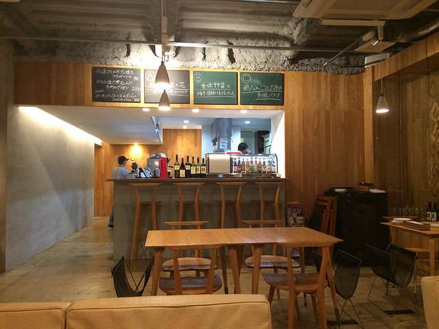 オシャレ空間にセンスのよいワイン、そしてオトナ味のスイーツ。カフェ＆ビストロのいいとこ取りなお店！＠Patiste（パティスト）武蔵小杉