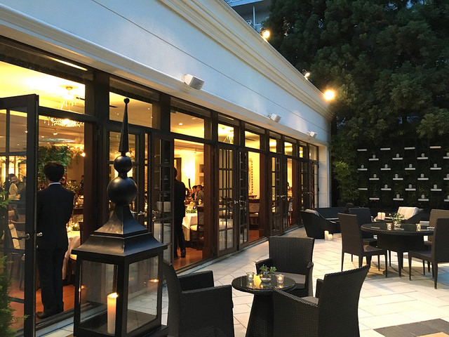 今年はラクジュアリーなビアガーデンはいかが？期間限定「緑あふれるプレミアムビアホール」が7/1よりオープン！＠白金アートグレイスクラブ