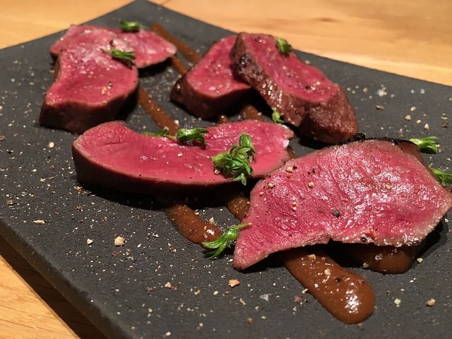 和×洋のクールなジャパニーズビストロ。ボリュームもカスタマイズしてくれます！＠JB神田