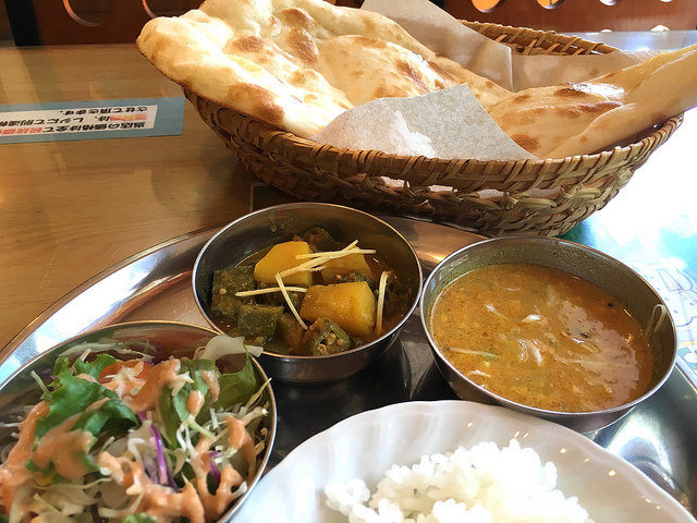 選べるランチがいろいろ。アジアンチックな雰囲気が独特。＠サンサール 新宿店