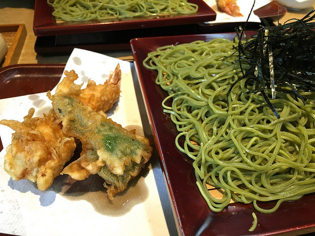 【ランチ】住宅街にひっそりと。昭和レトロな茶そば専門店。＠満留賀いな垣