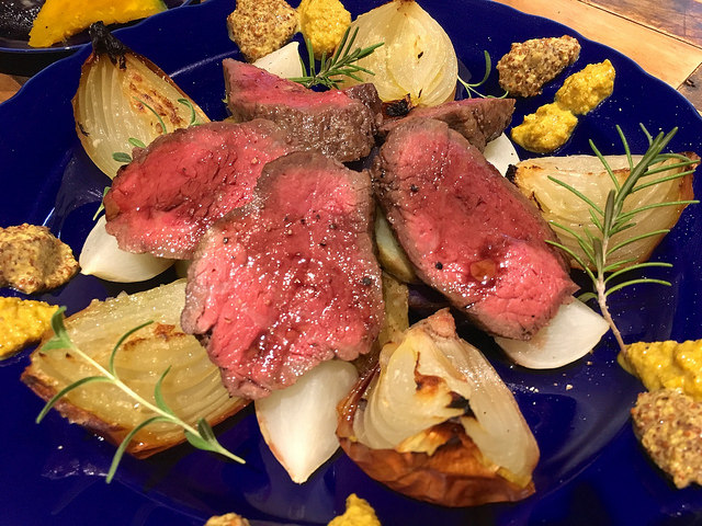 ボリューミーなお料理と充実の自然派ワイン。飲ん兵衛女子会にぴったりの楽しいビストロ！＠ルリイロ（池尻大橋）