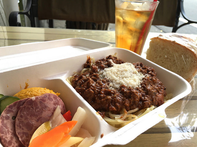 シャルキュトリなお店のテイクアウトランチ。＠フレンチデリカテッセン カミヤ