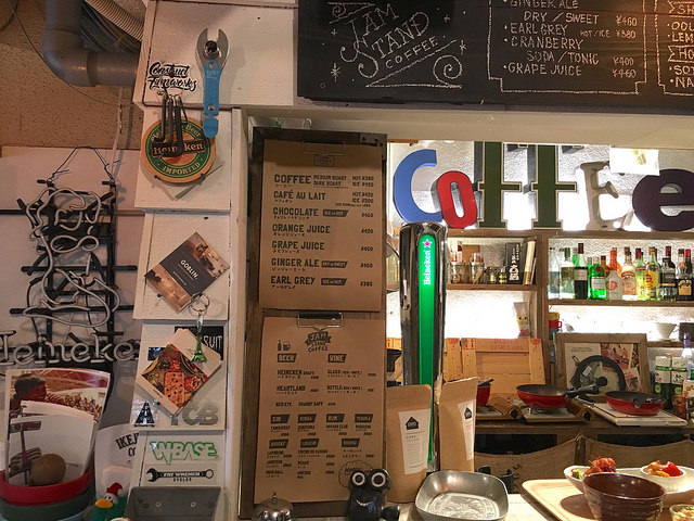 クリエーターが集まるシェアスペース内にあるカフェ。＠ジャムスタンドコーヒー（池尻大橋）