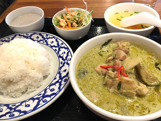 メニュー豊富なタイランチ。雰囲気も良く普段使いにピッタリ。＠バンコクスパイス 中目黒店