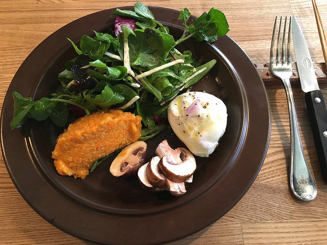 見つけるのに一苦労？！小さな隠れ家ワインバー＠ペリキュール（奥渋・神山町）