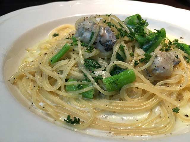 ランチはシンプルでスピーディ。安心感のあるカジュアルビストロ。＠ポンレヴェック（神泉）