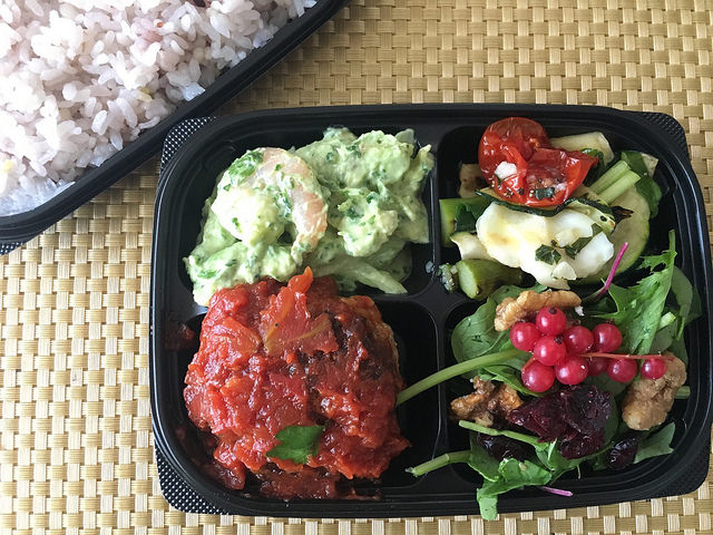 6号通り商店街にオシャレデリがオープンしていました。＠デリカトゥス 幡ヶ谷店（DELI & Cafe DELICATUS）