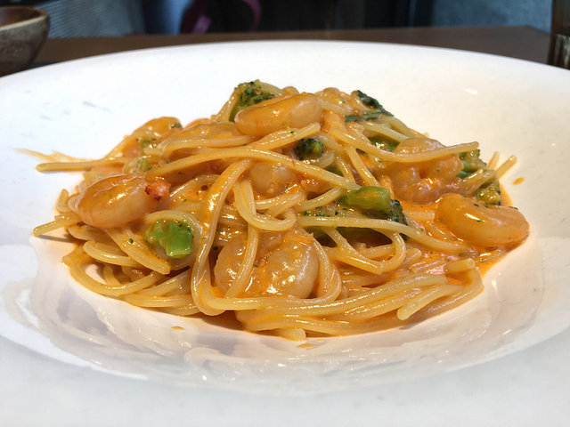 【赤羽橋】デリツィエ＠おしゃれ雰囲気ですが、味は濃いめのパスタ。