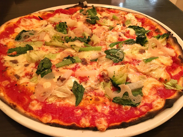 【麻布十番】ピッツェリア ロマーナ ジャニコロ＠アツアツ薄焼きピッツァ。サービスも心地よい。