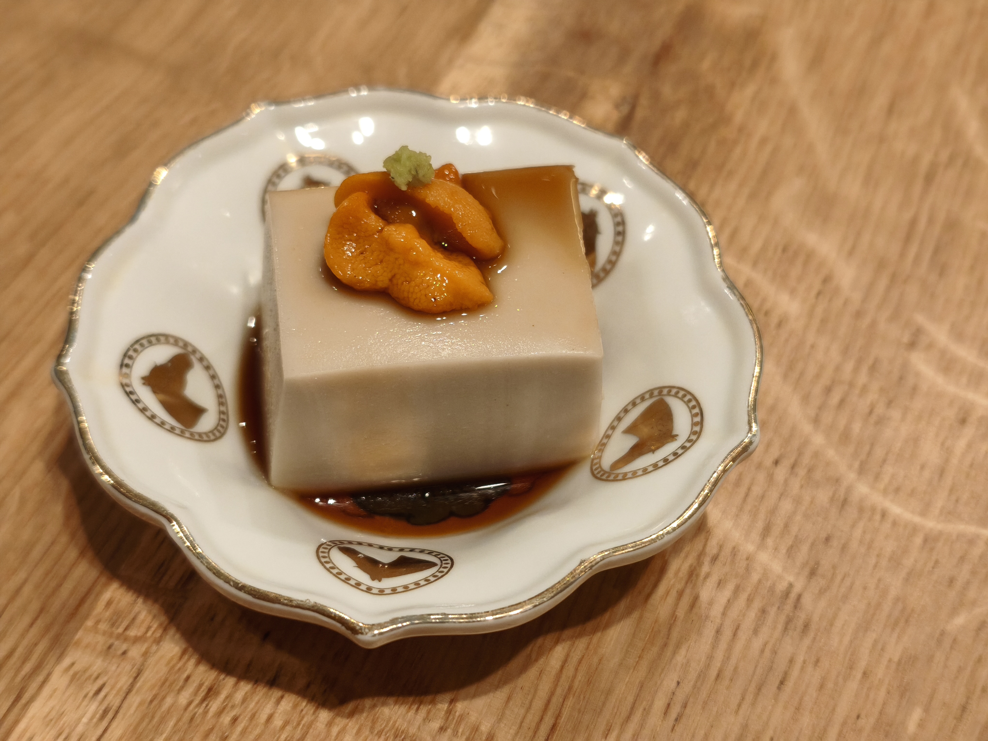 あおなみ 先付け 胡麻豆腐雲丹のせ