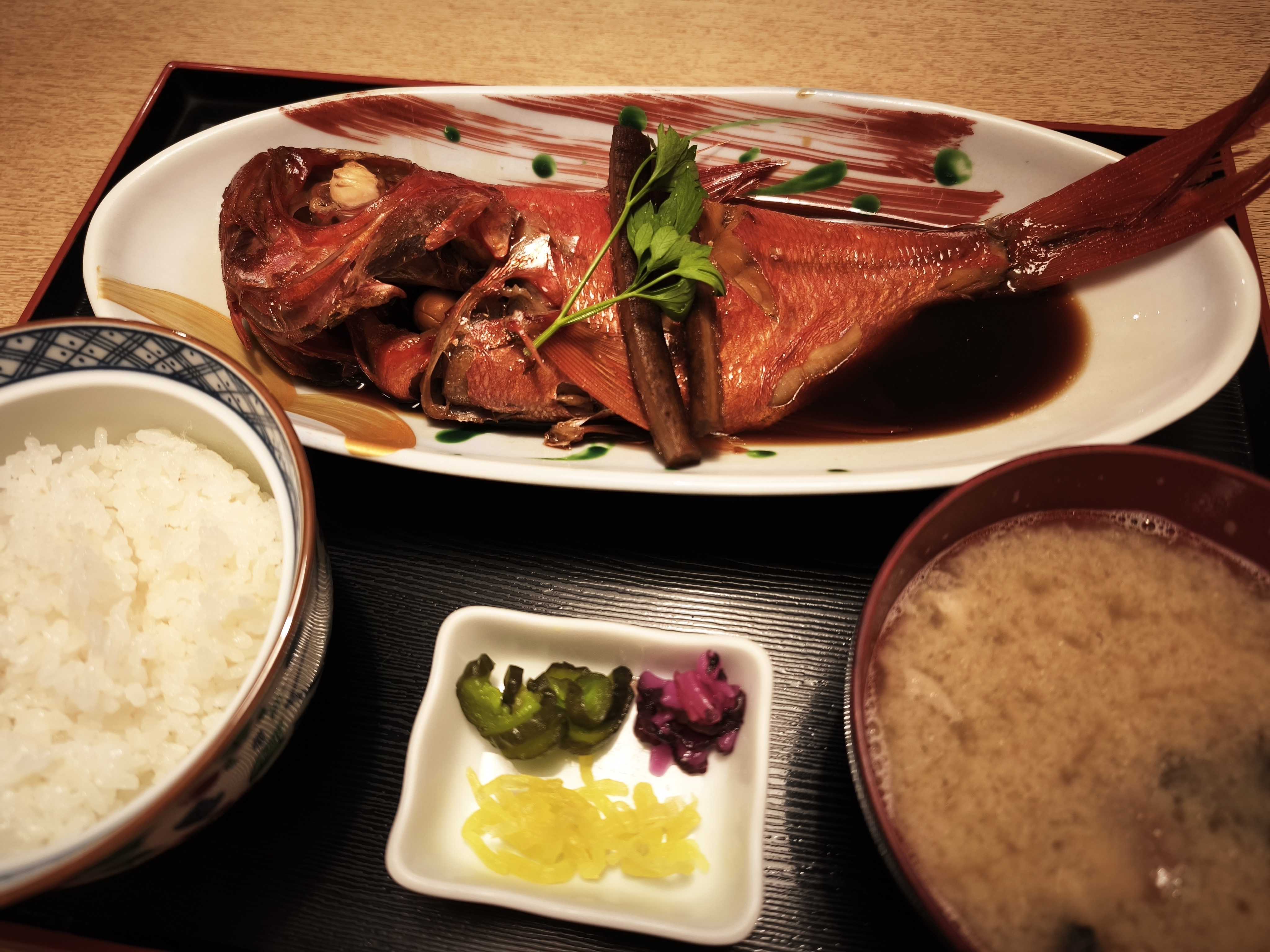 【西伊豆】味正 ＠ 一匹まるごと贅沢に。松崎町の老舗でいただく金目鯛の煮付け