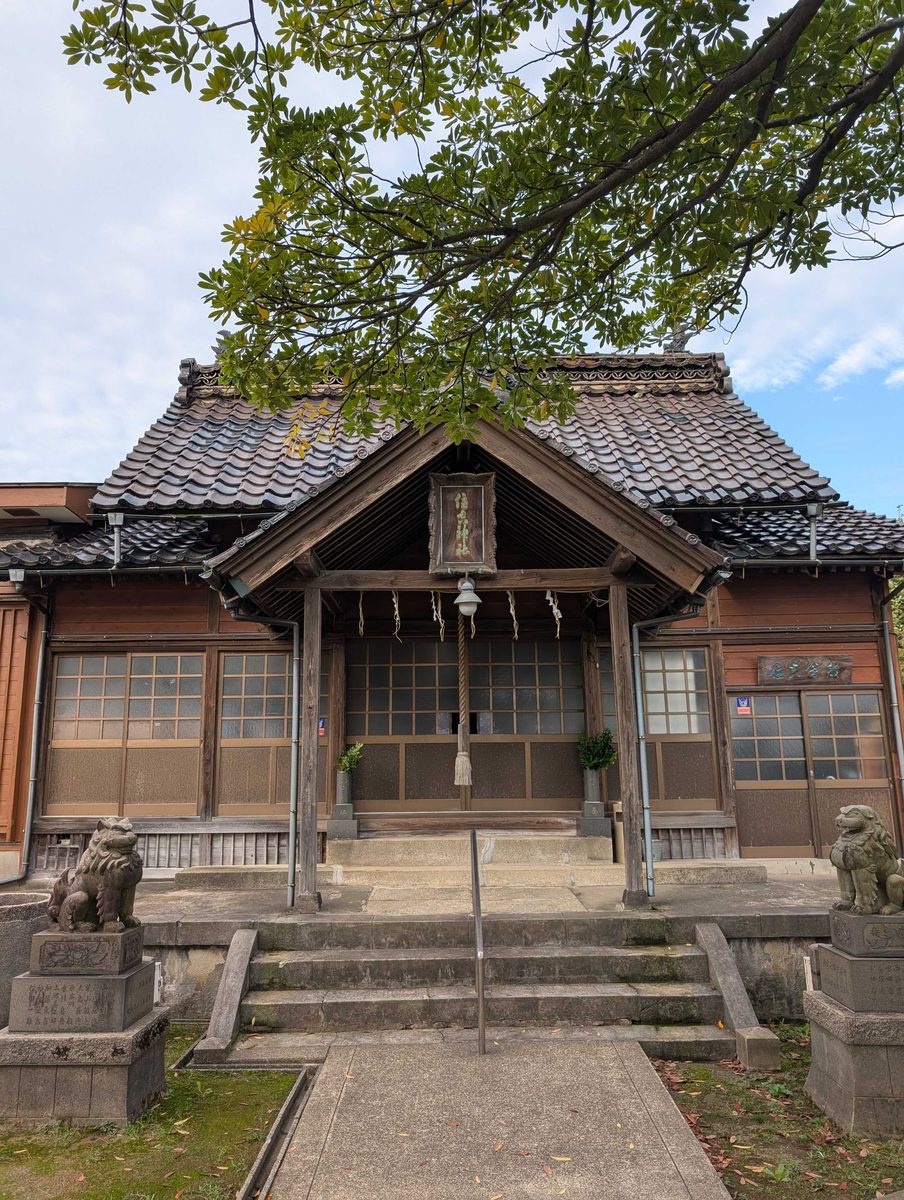 朝の散歩で偶然見つけた、住吉神社