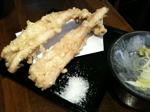 さくさくの天ぷらと一緒に。製麺所でいただく手打ちそば＠浅見製麺所（中野／新井薬師前駅）