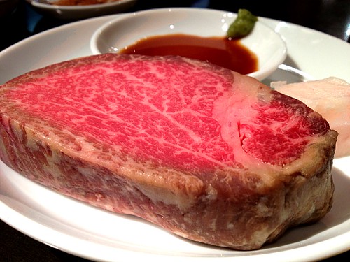 90日熟成のシャトーブリアン。@炭焼喰人