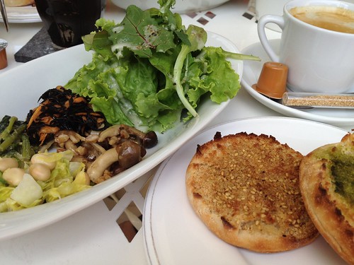 野菜プレートとイングリッシュマフィン＠mirayne （ミレイネ）