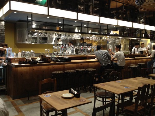 この夏、会社帰りにベルギービール専門店で暑気払いはいかが？＠ブラッスリー セント・ベルナルデュス（神田）