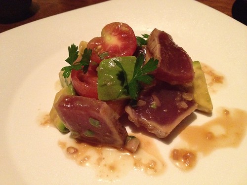 マグロとアボガドのタルタル＠やきとんに焼酎 路地