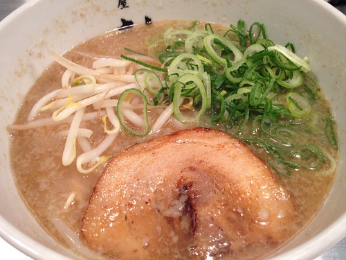 アゴ節とんこつラーメン700円＠九秀
