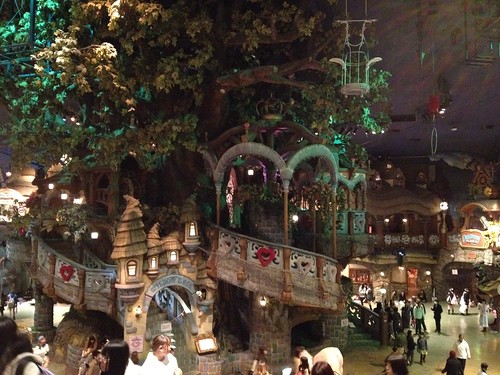 中に入ると森みたいになっているんですね。＠サンリオピューロランド