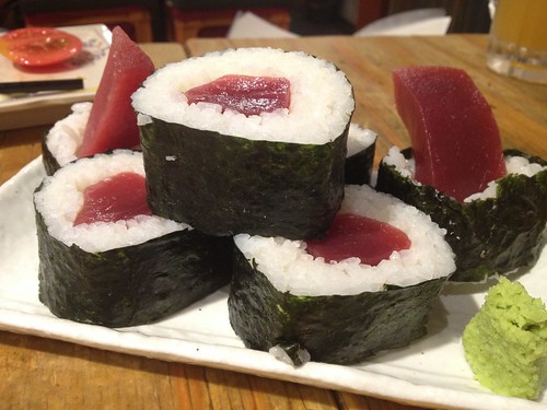マグロのびっくり鉄火巻999円＠鰓呼吸 麻布十番商店街