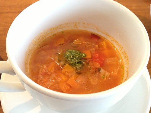 割高ランチにすこしびっくり。サービス・料理ともに多少物足りなさが感じる内容でした。@PASTA HOUSE AWkitchen FARM 多摩センター店