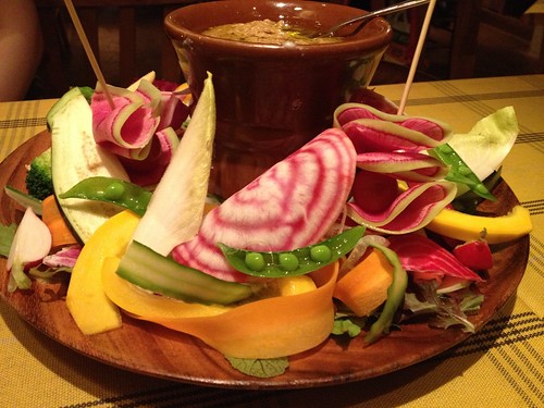 バーニャカウダーはとっても華やか＠グー イタリアーノ 赤坂店