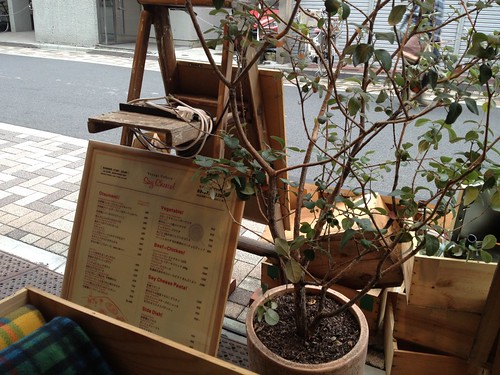 気軽でオシャレな洋食ランチ。元気で明るい店員さんたちがとても気持ちがよいお店。＠セイチーズ！ 代々木上原店