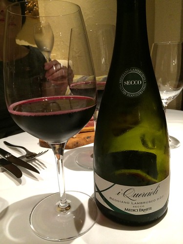 クエルチオーリ ランブルスコ・レッジャーノ/セッコ ＠ヴィア エミリア