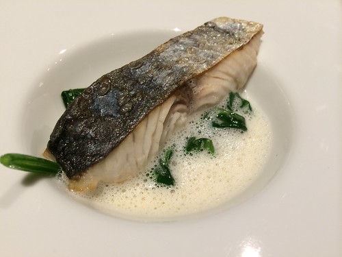 サワラのポワレ　自家製三杯酢仕立てのソース＠ビストロバンヤード