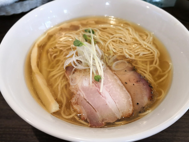 【東中野】かしわぎ＠美しく美味しい塩ラーメン。お昼ちょい前に行くのがオススメ。