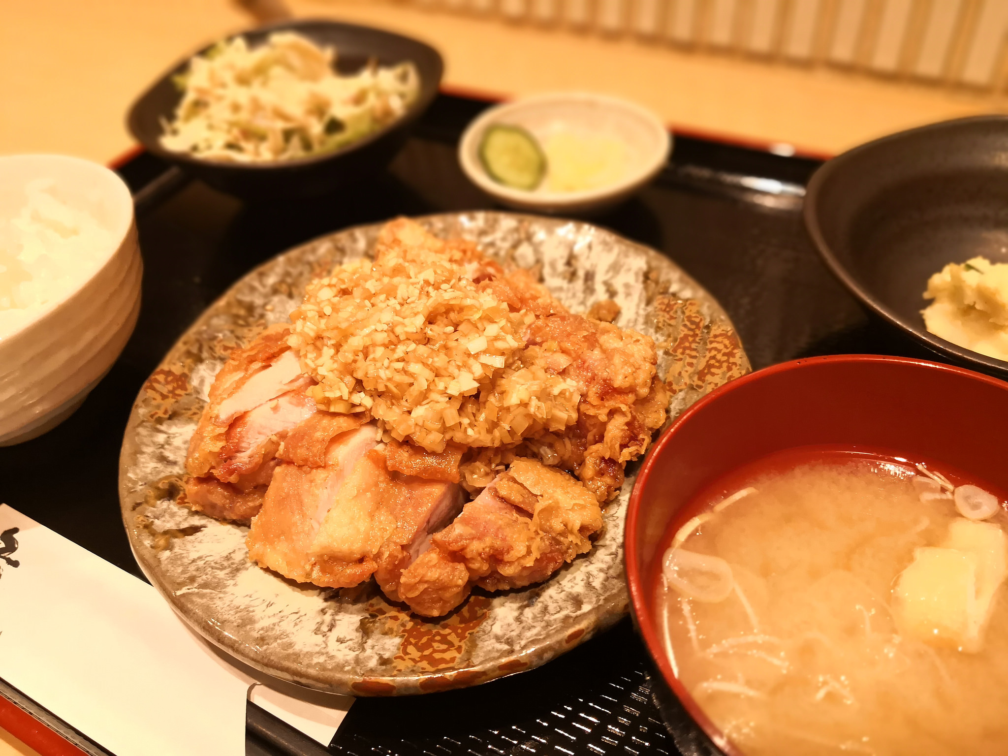 【恵比寿】とりなご＠油淋鶏はご飯が進む味！ご飯は食べられる量を申請しましょう。