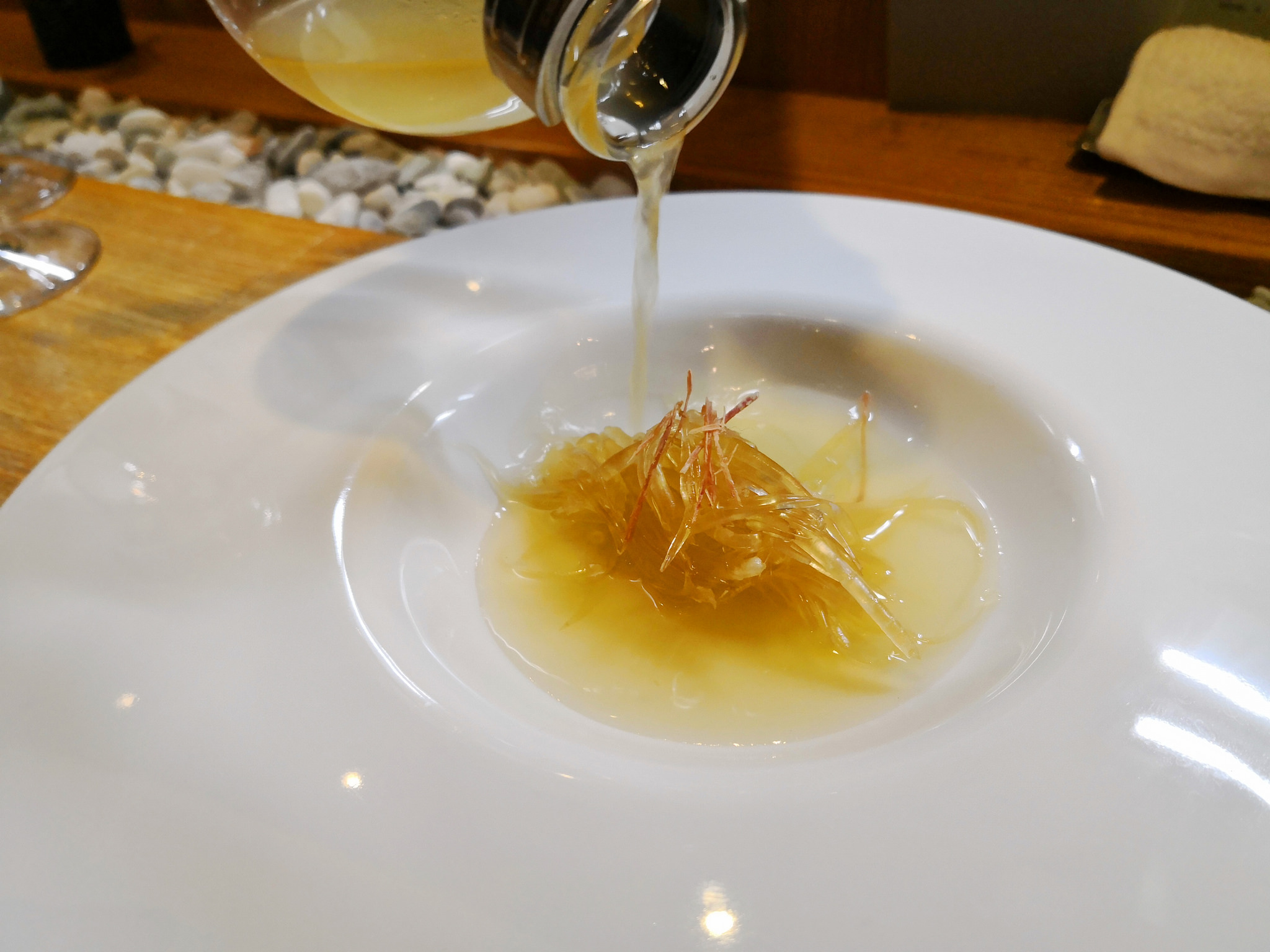 【六本木】Fff...TOSHI （エフドトシ）＠五感で楽しむ新進気鋭なモダン中華。グローバルに羽ばたいてほしい！