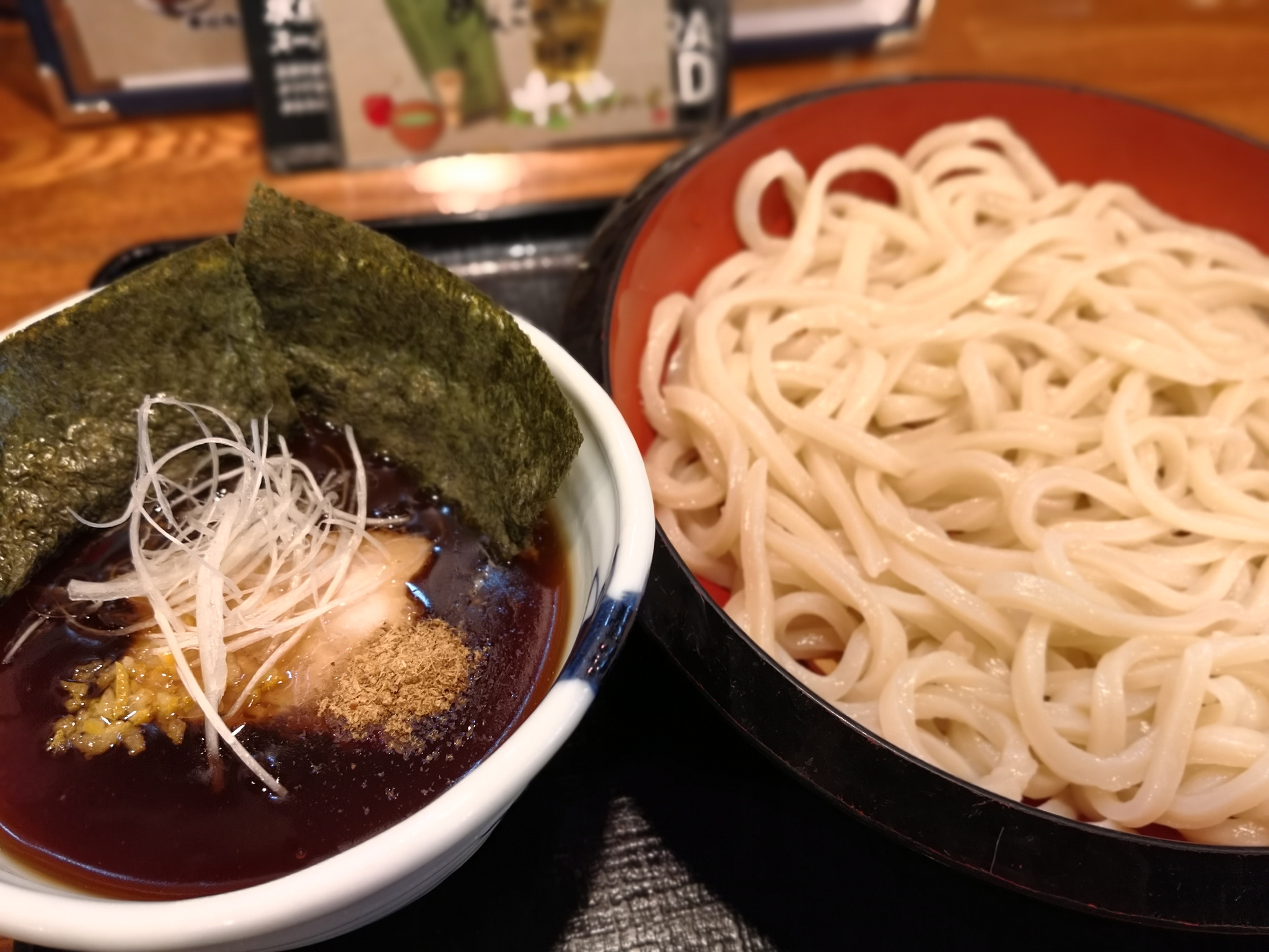 【五反田】手打ちうどんめんこや＠幡ヶ谷にもあるおうどん屋さん。「手抜きうどん」の看板が目印。