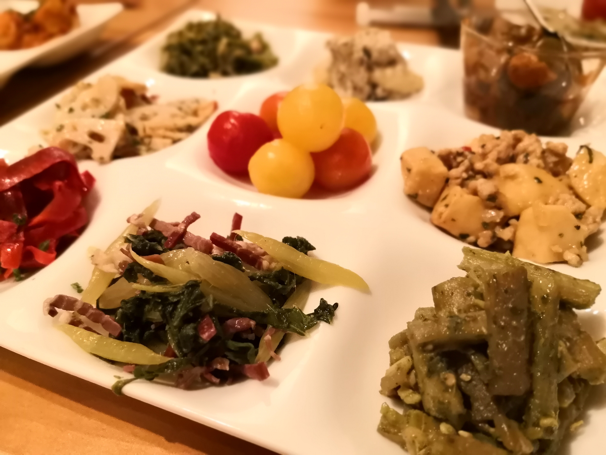 【千歳船橋】和献洋菜Hi-Bi＠種類豊富な野菜前菜とセンスのいいアテたちでワインが進む！