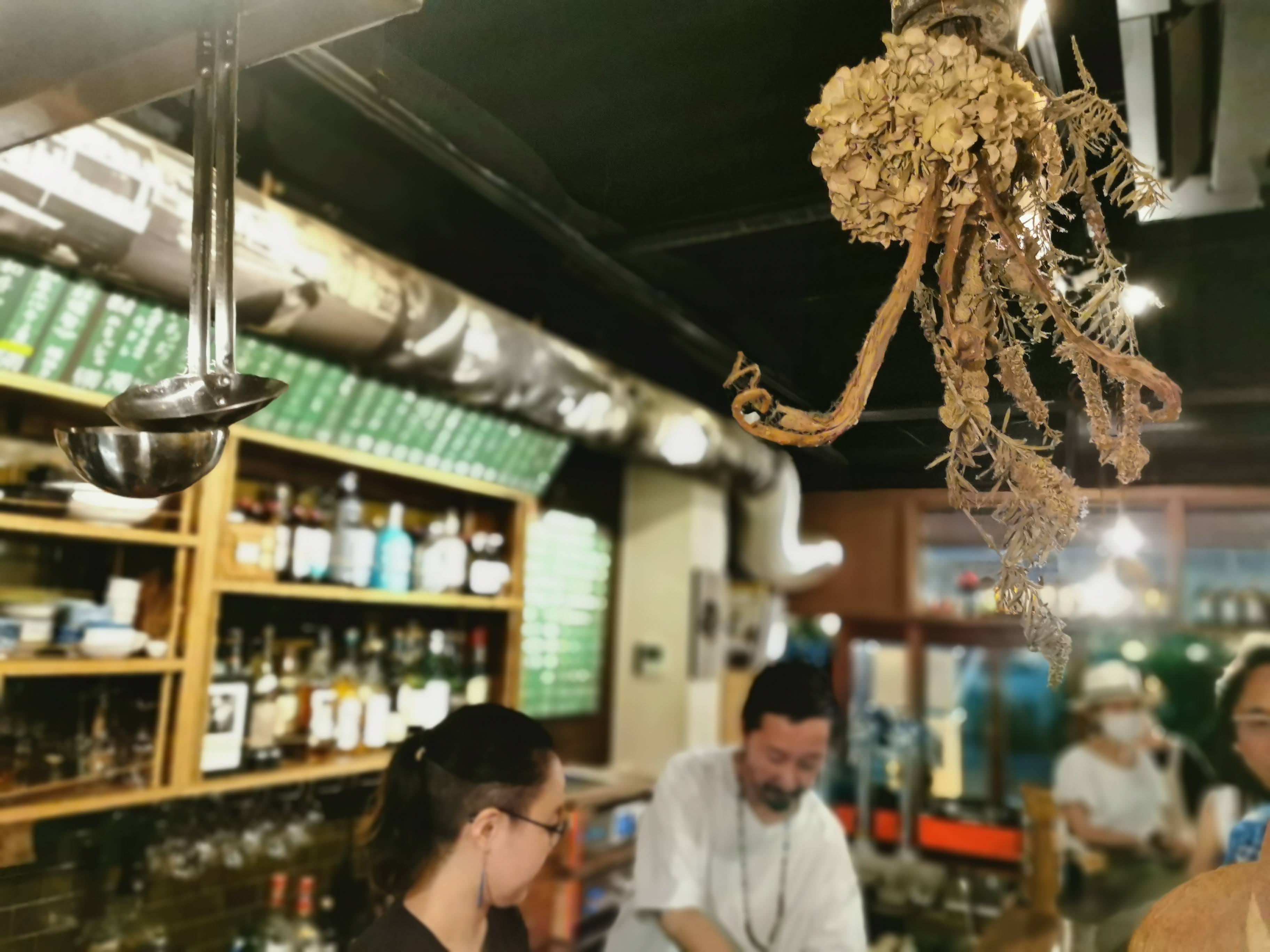 【大阪 堺筋本町】wapiti（ワピチ）＠燻製料理をアテに、感度高めの大阪人が夜な夜な集まるゆるくて熱い店。