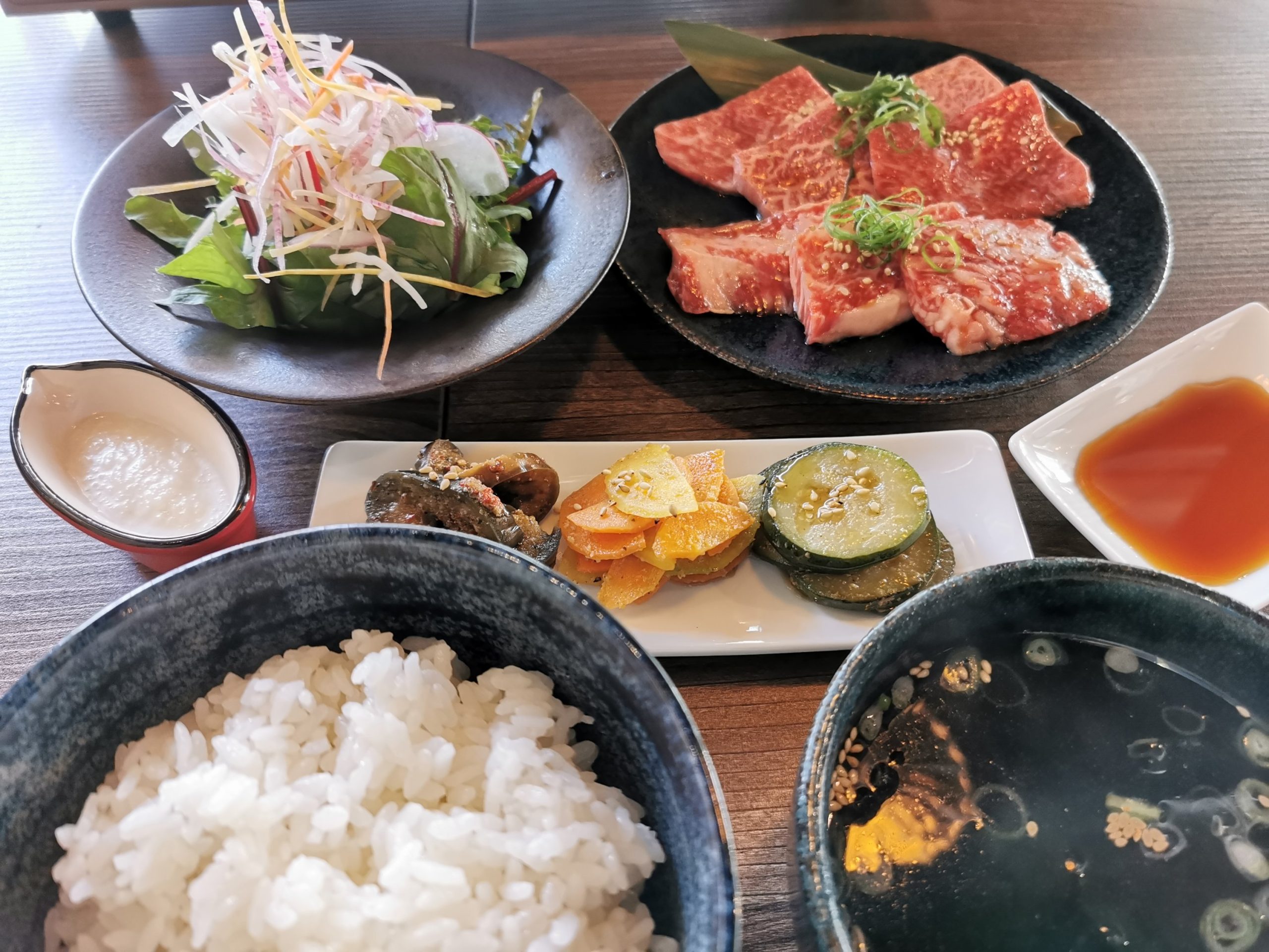 焼肉 MUSHIRO 