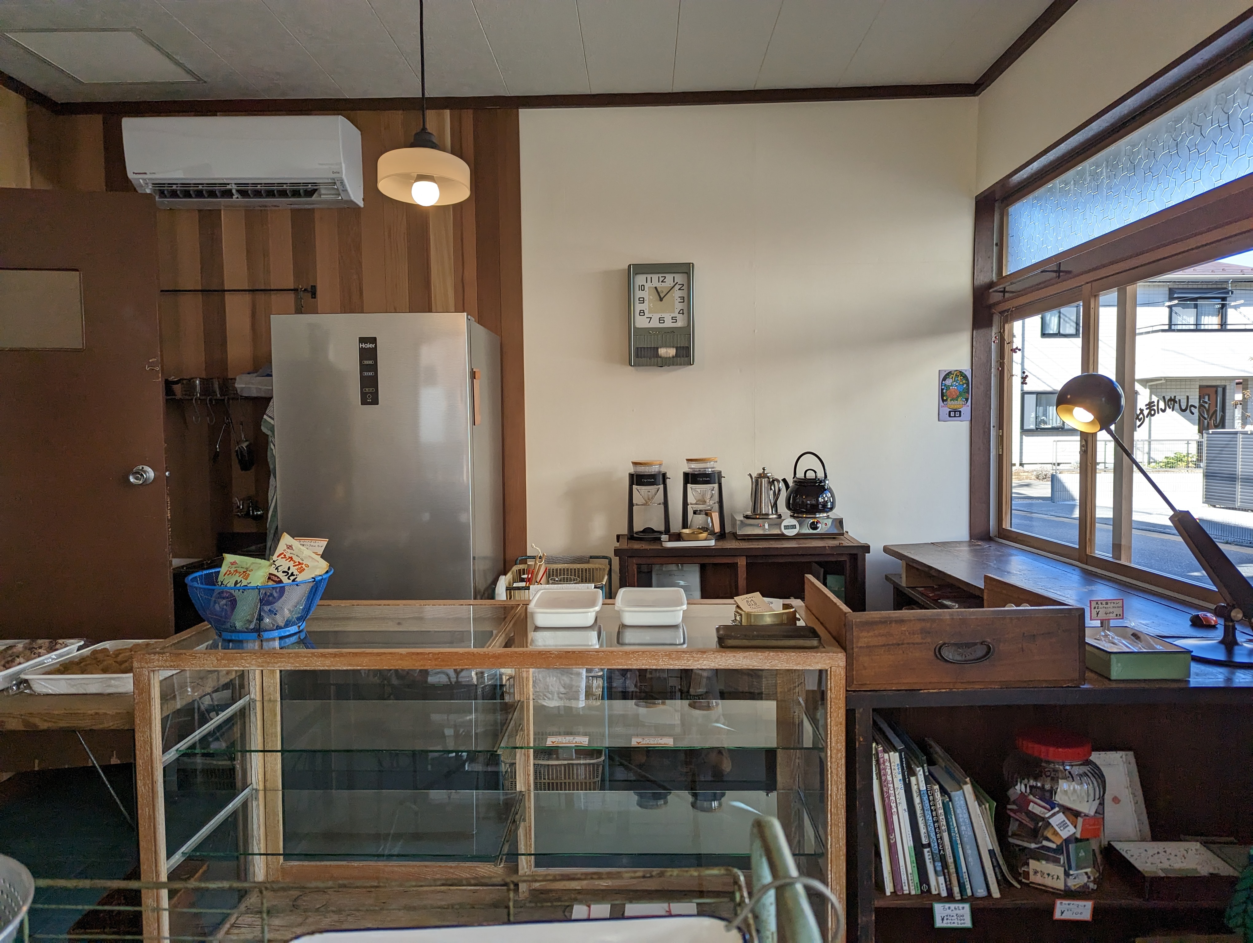 【北鎌倉】こいなりどこ もりとぐら ＠時間がゆっくり流れる昭和レトロな店内。こいなりさんは味もお値段も優しい。