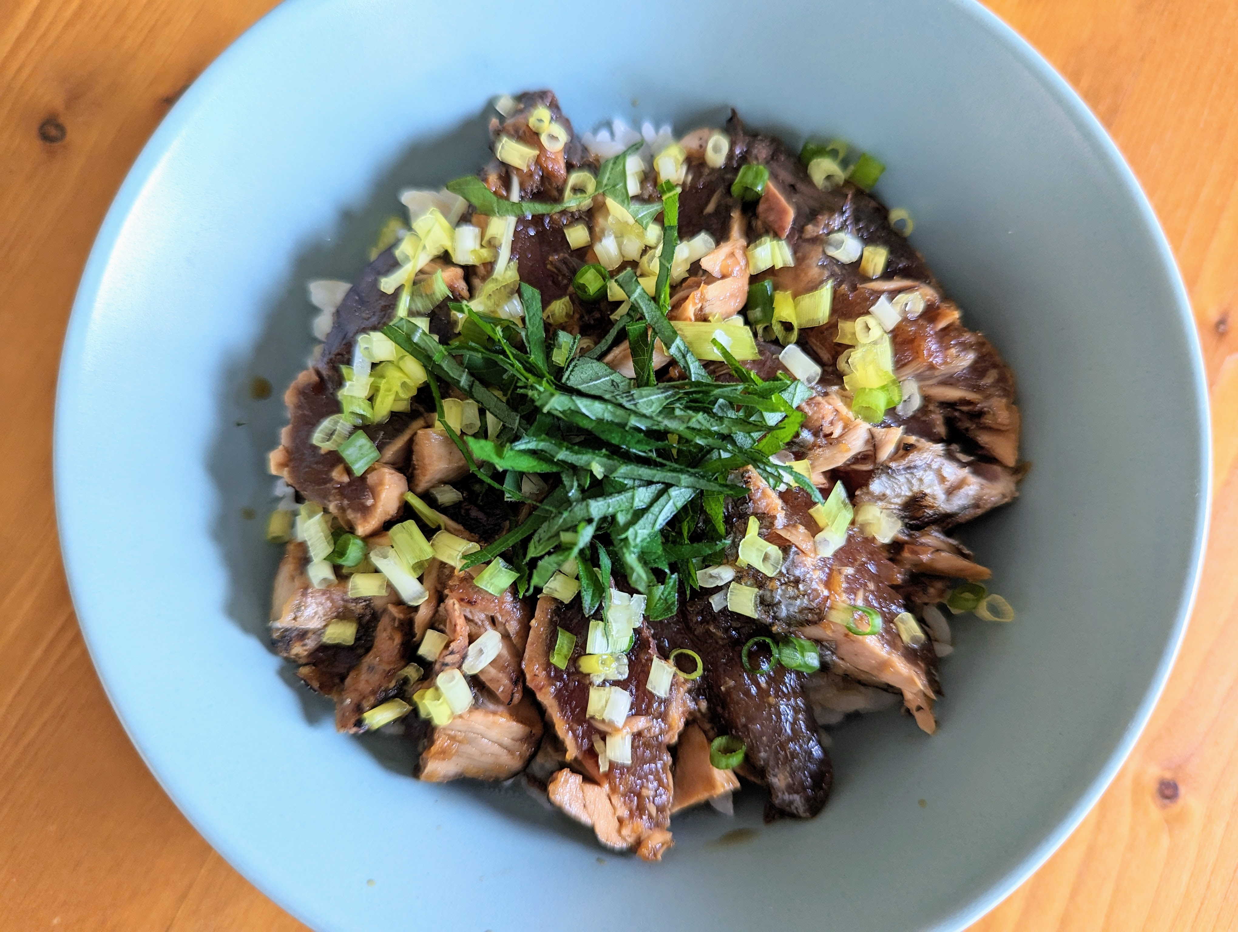 【お取り寄せ】高知県須崎市の訳あり藁焼きカツオのたたきのお得感がすごかった！「ふるさと納税」購入は9月までがおすすめ。