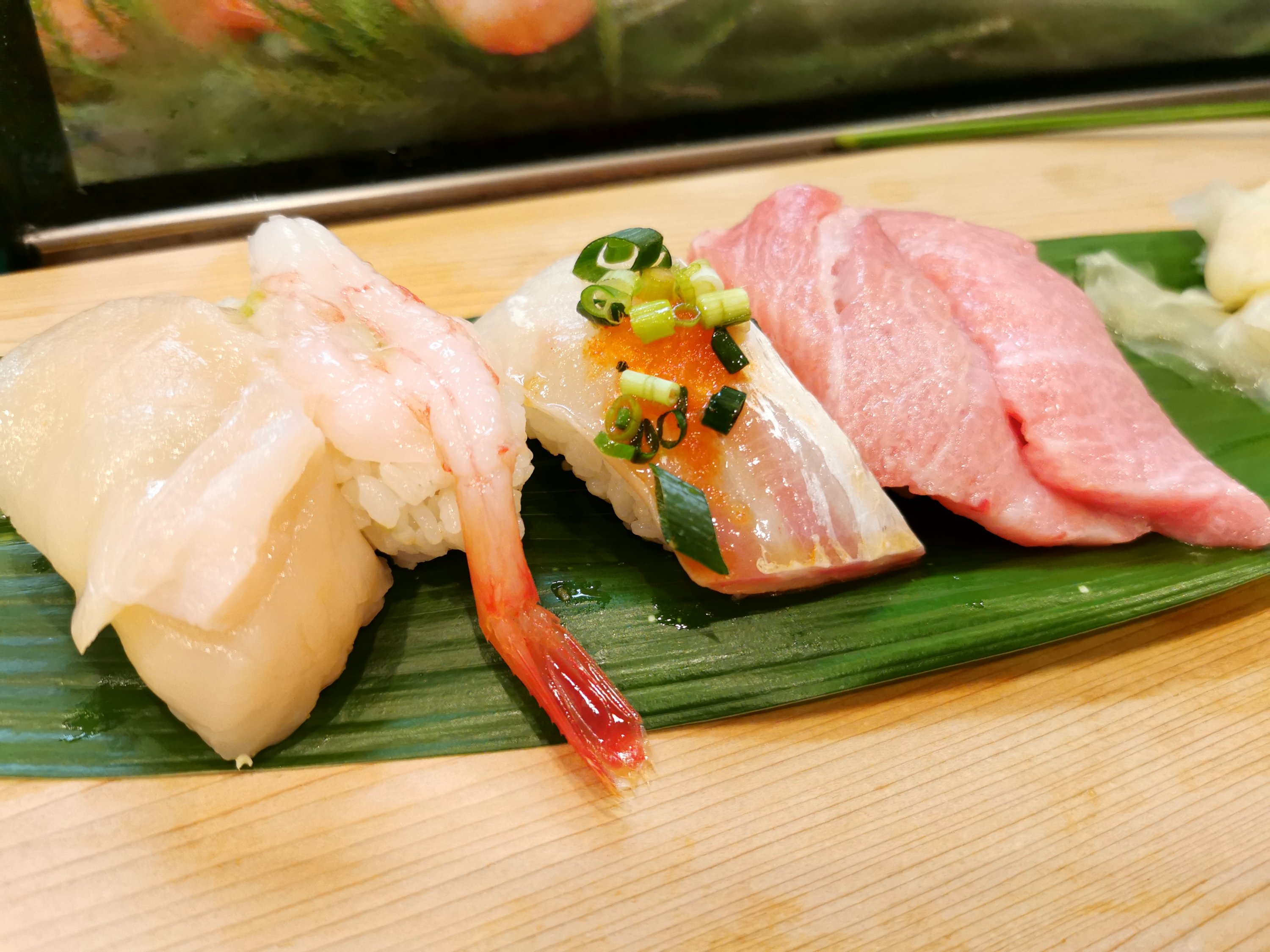 【葉山】すし屋の吉兆＠白い洋館の建物が目印。コミュ力高いベテラン大将が握る気取らない寿司。